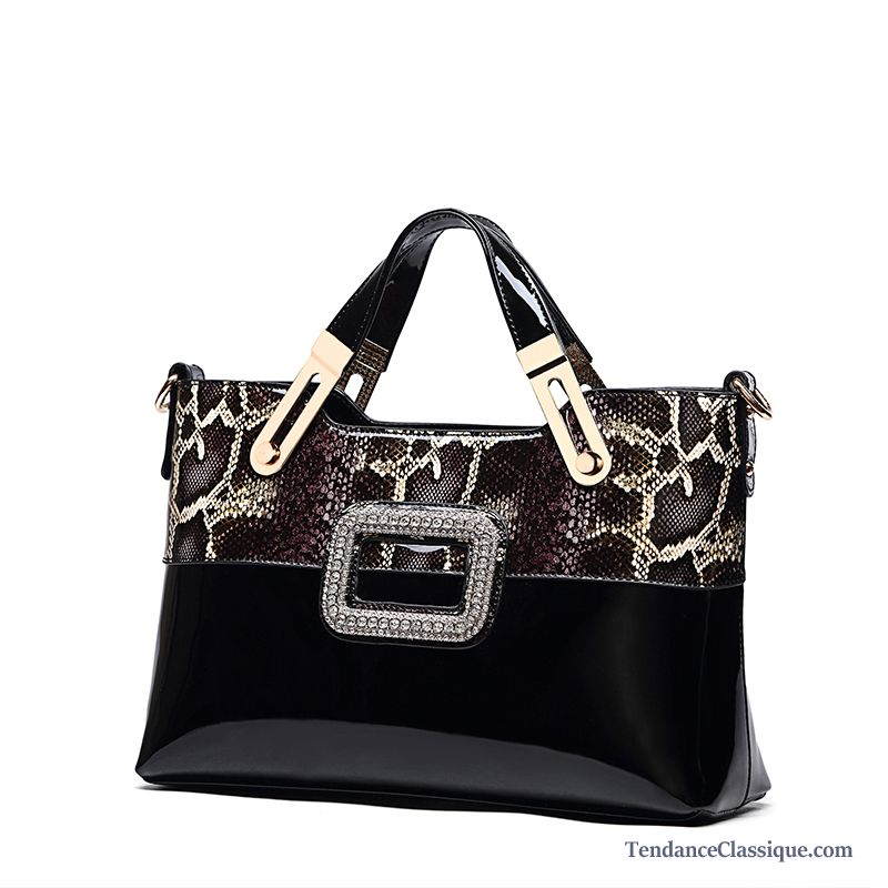 Sac A Main Original En Cuir Rubine, Sac A Main Noir Avec Strass En Vente